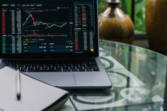 Day Trading vs Swing Trading in Cryptos
